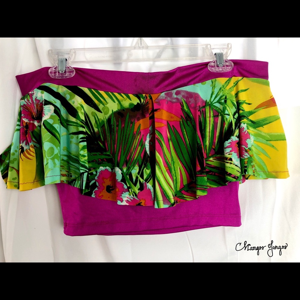 Mango’s Boutique Small Spring/Summer Crop Top